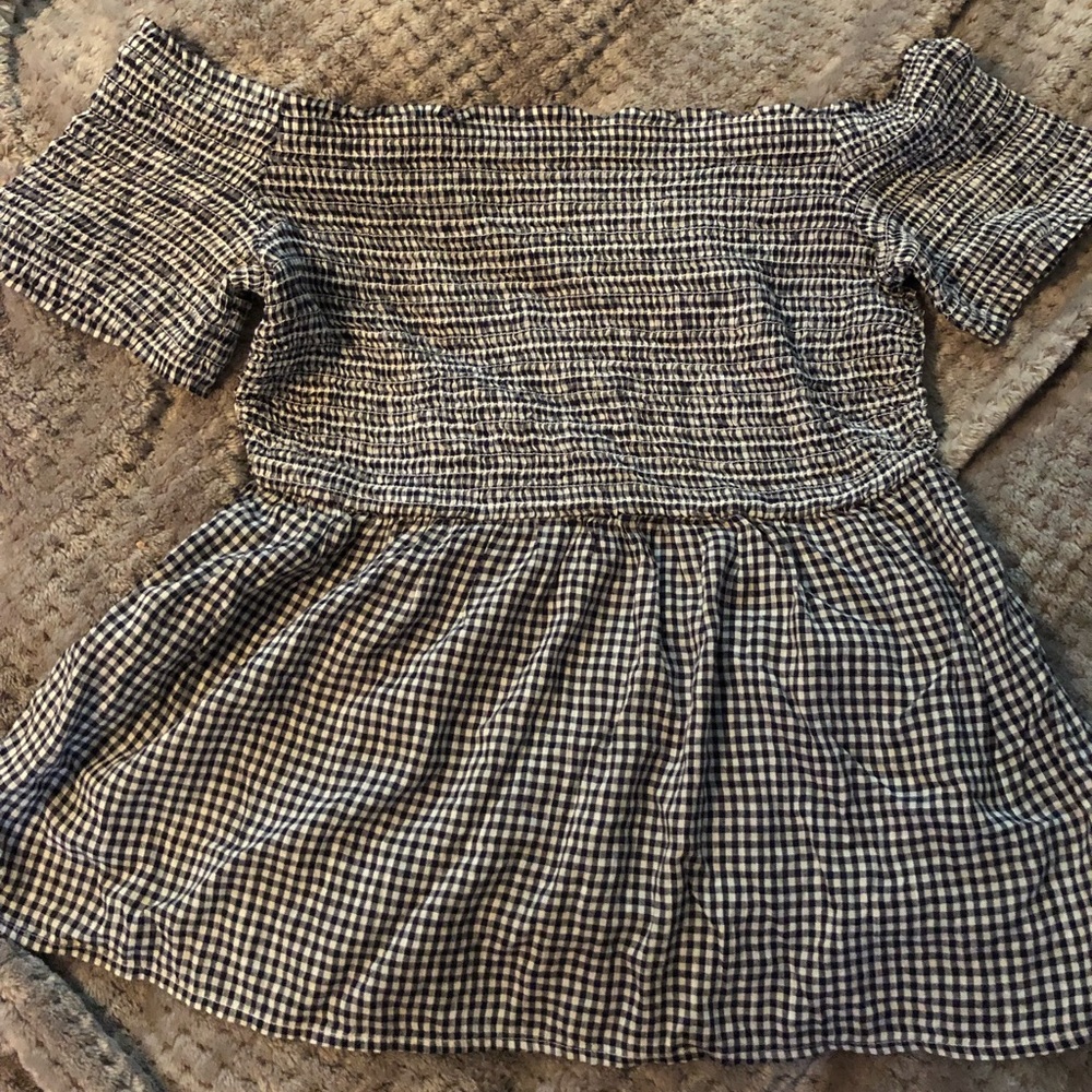 Off shoulder Old Navy top